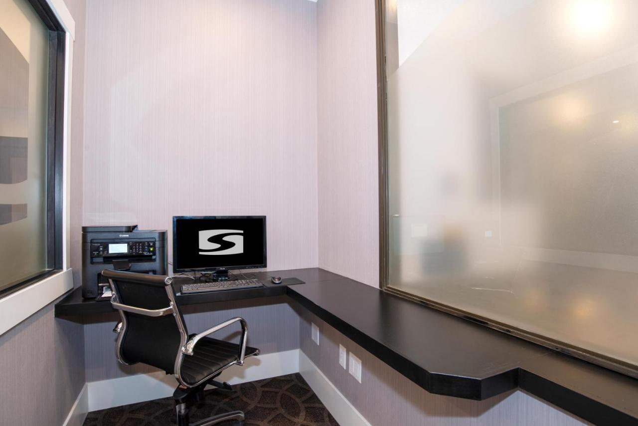 Sandman Signature Calgary Downtown Hotel Exterior foto
